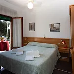 Tirreno Hotel 2*