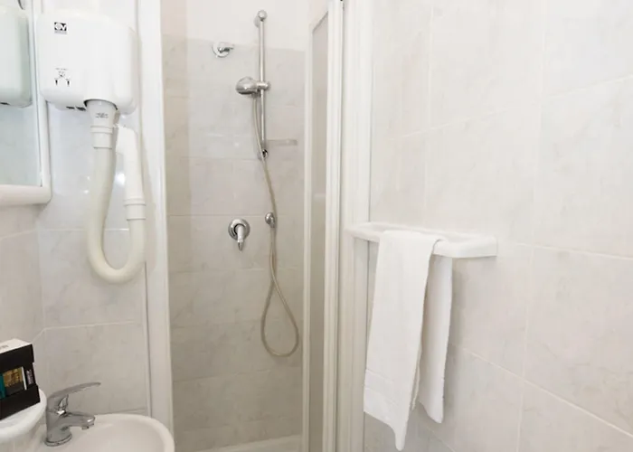 Tirreno Hotel 2*